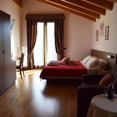 C25 3* Ponzano Veneto