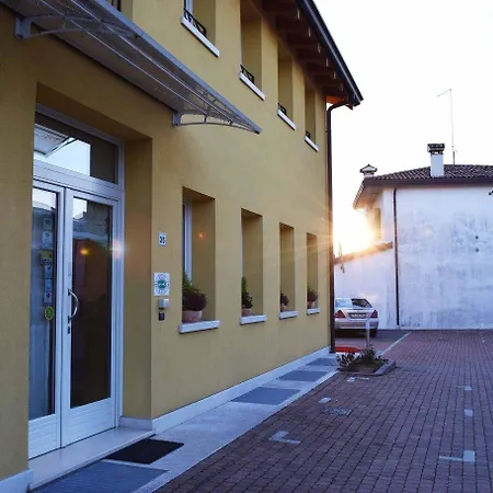 C25 3* Ponzano Veneto