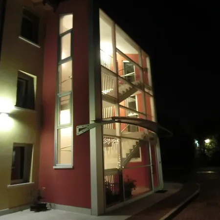 C25 Hotel 3*