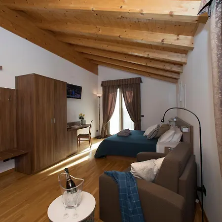 Hotel C25 3*