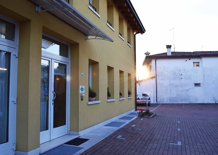 C25 3* Ponzano Veneto