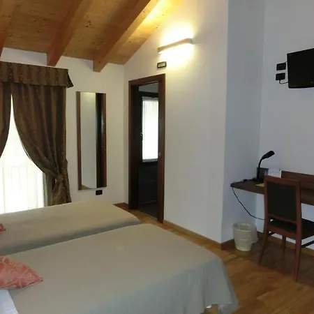 Hotel C25 3*