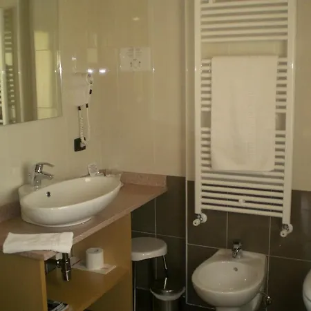 C25 Hotel 3*