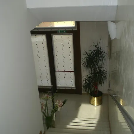 Hotel C25 3*