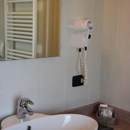 C25 Hotel