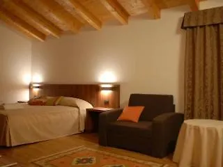 C25 Hotel