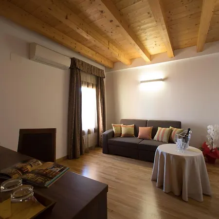 C25 Hotel 3*