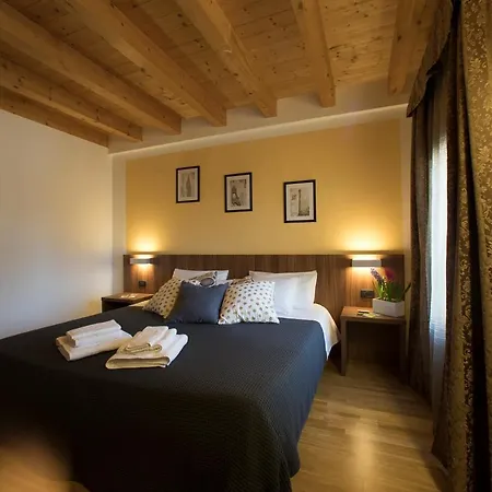C25 Hotel