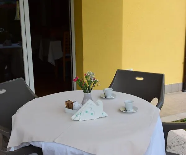 C25 Hotel 3*